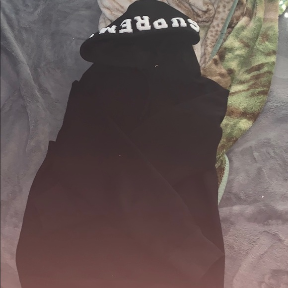 Supreme Hoodie - Picture 1 of 4